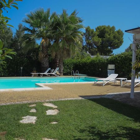 Villa Arisa con piscina Selva Di Fasano Esterno foto